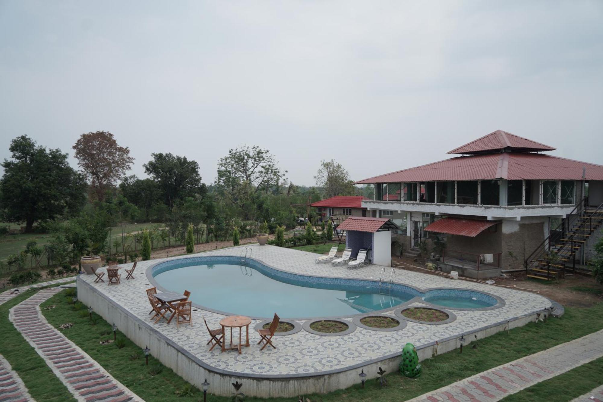 Tiger Sanskriti Resort Khawāsa Esterno foto